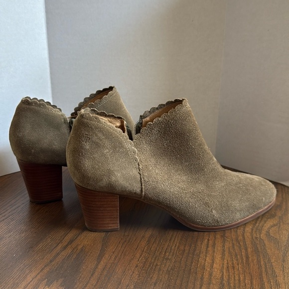 Jack Rogers Marianne suede ankle booties women’s size 10 - Picture 1 of 8